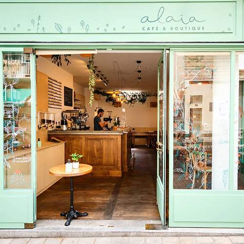 ALAÏA CAFÉ BOUTIQUE  Coffee-shop élégant Nantes