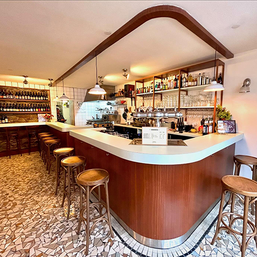 LE MIRZA  Bar de copains, assiettes à partager & vins libres  Nantes