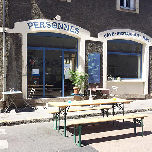 PERSONNES  Joyeux QG de quartier Nantes