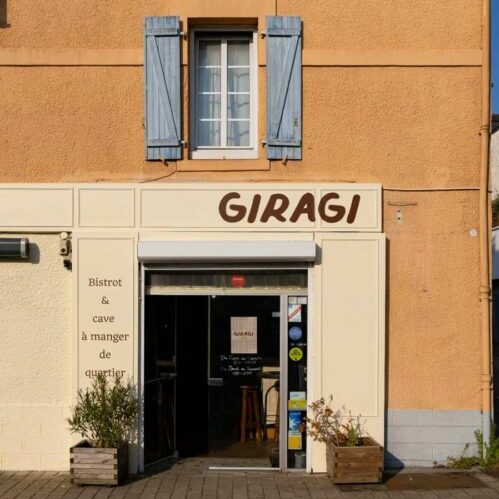 devanture GIRAGI