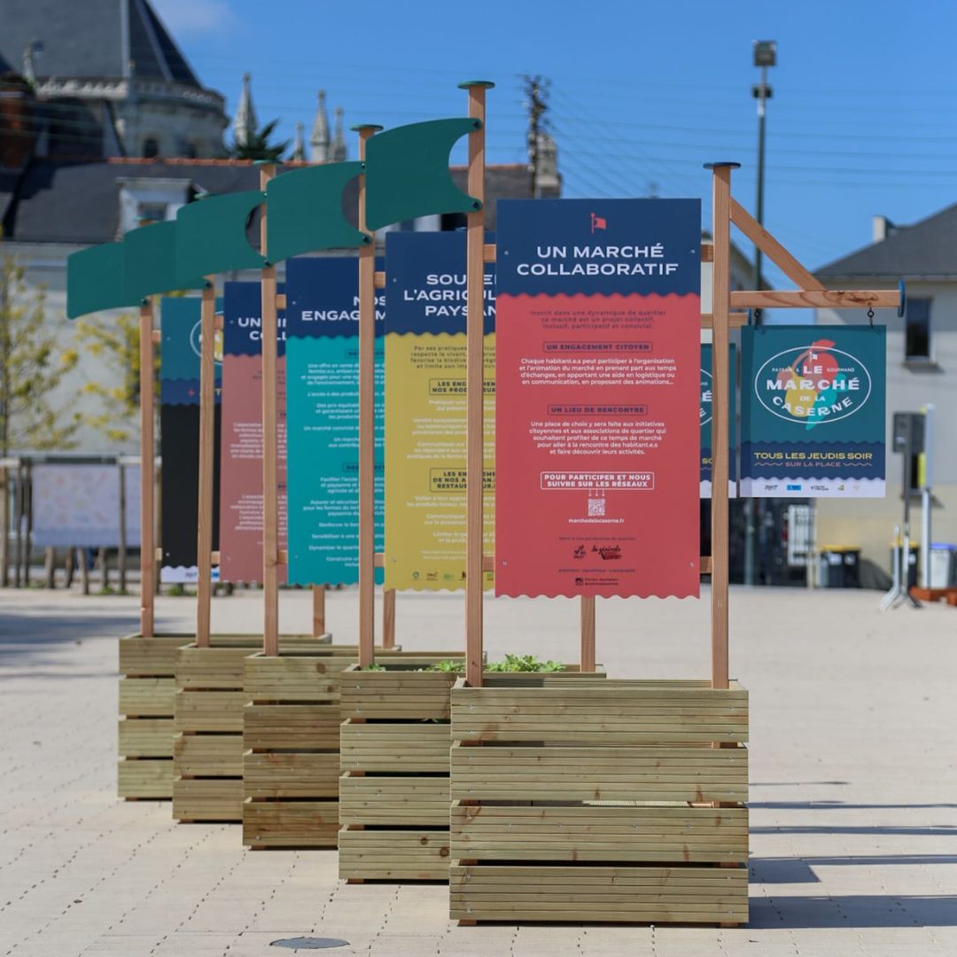 Le marché de la caserne lieu