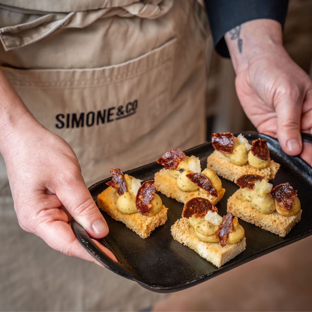 Simone & Co plat